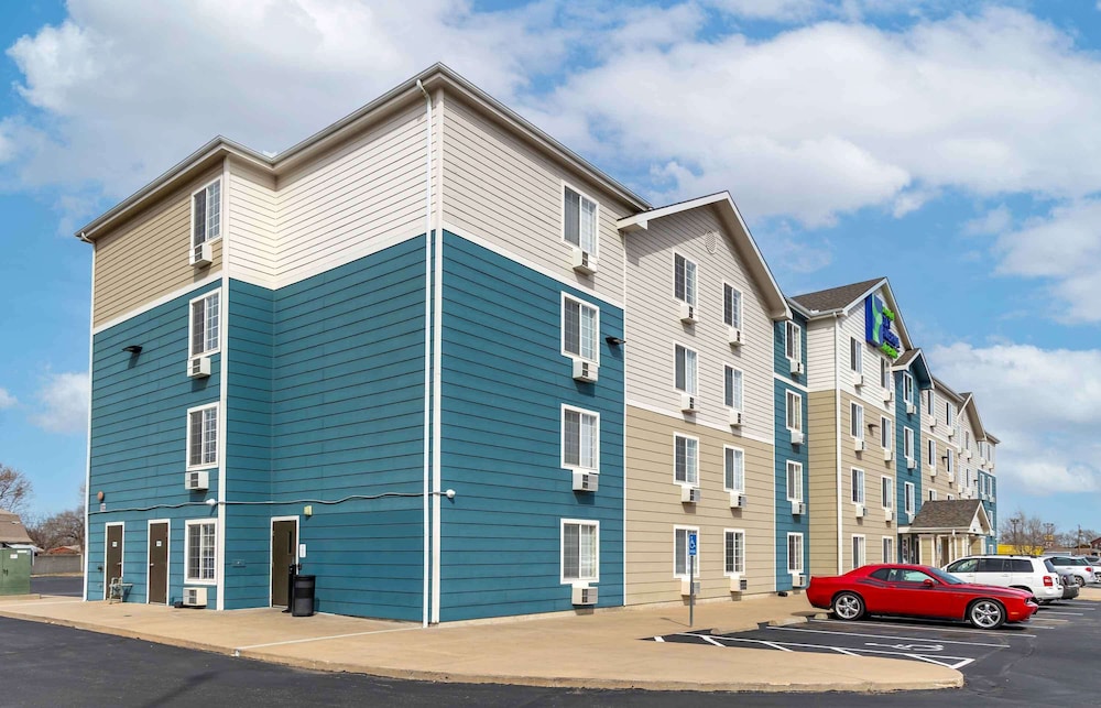 Studio 6 Extended Stay Wichita South KS 46/51
