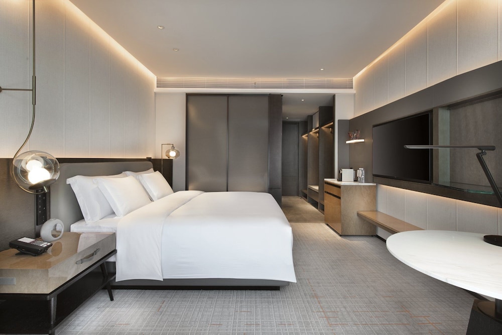 CROWNE PLAZA WUHAN OPTICS VALLEY 26/72