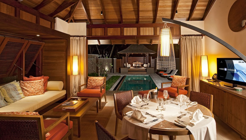Constance Ephelia Seychelles 36/86