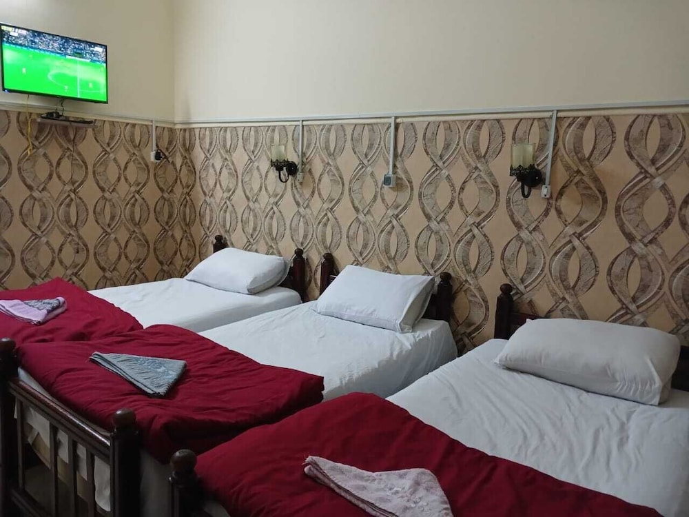 New Palace Hostel 10/38