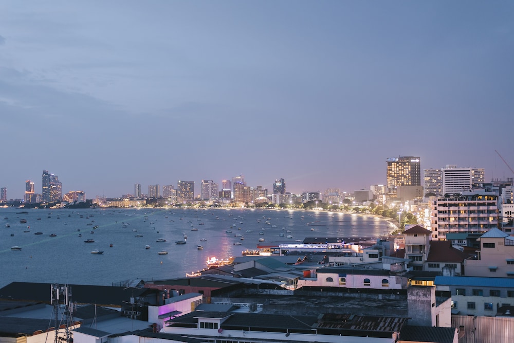 Marine Plaza Hotel Pattaya 41/50