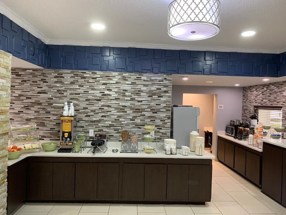Quality Inn Albany 10/42