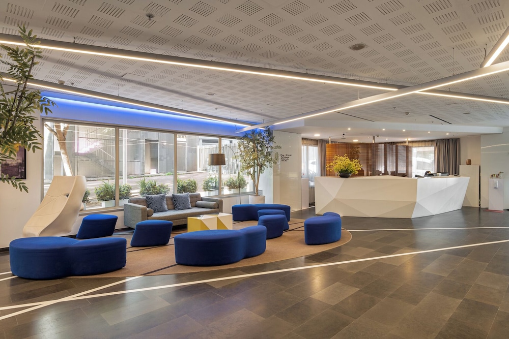 lobby