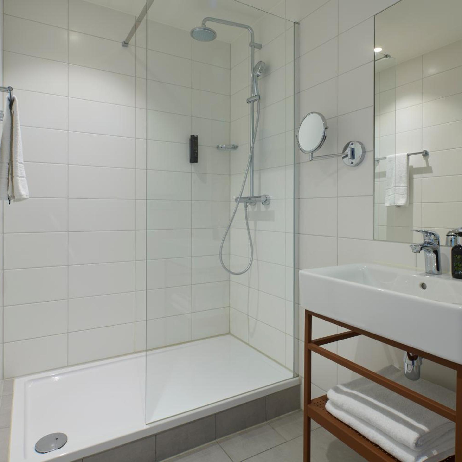 1 BEDROOM, APARTMENT