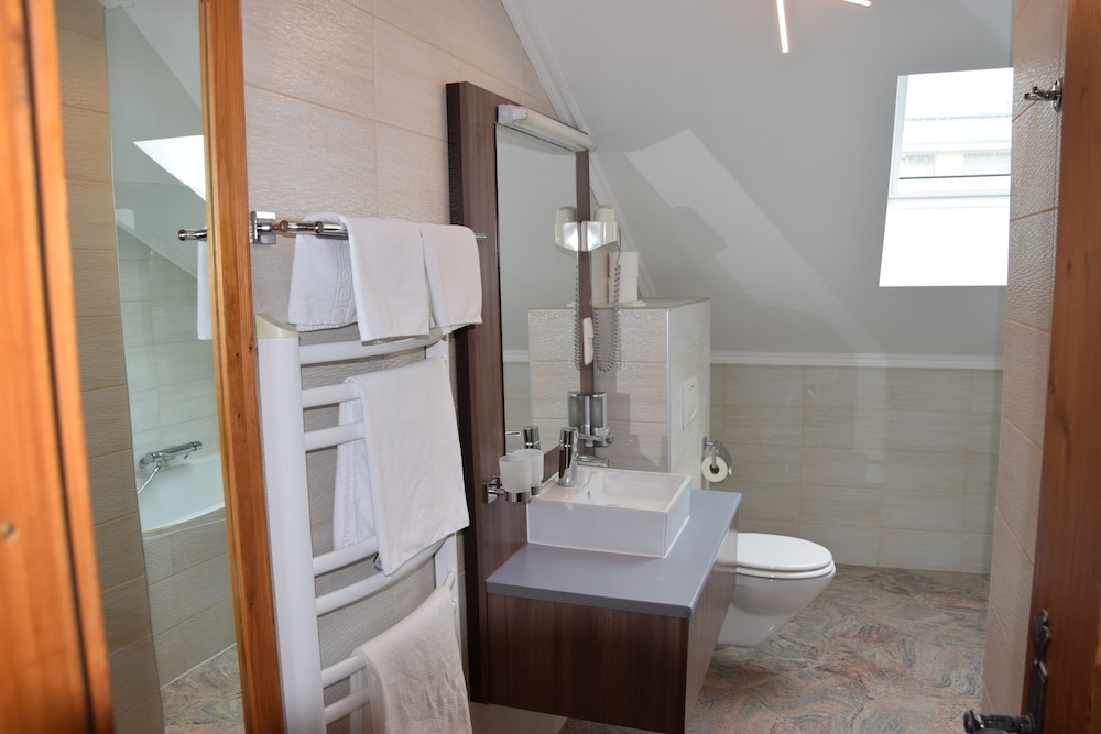 Atel Hotel Lasserhof 7/54