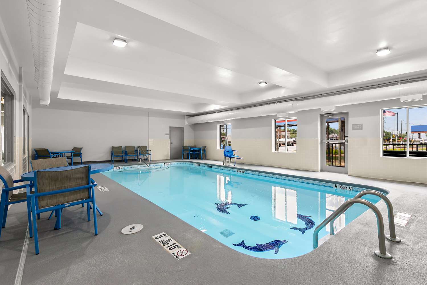 swimming pool spa