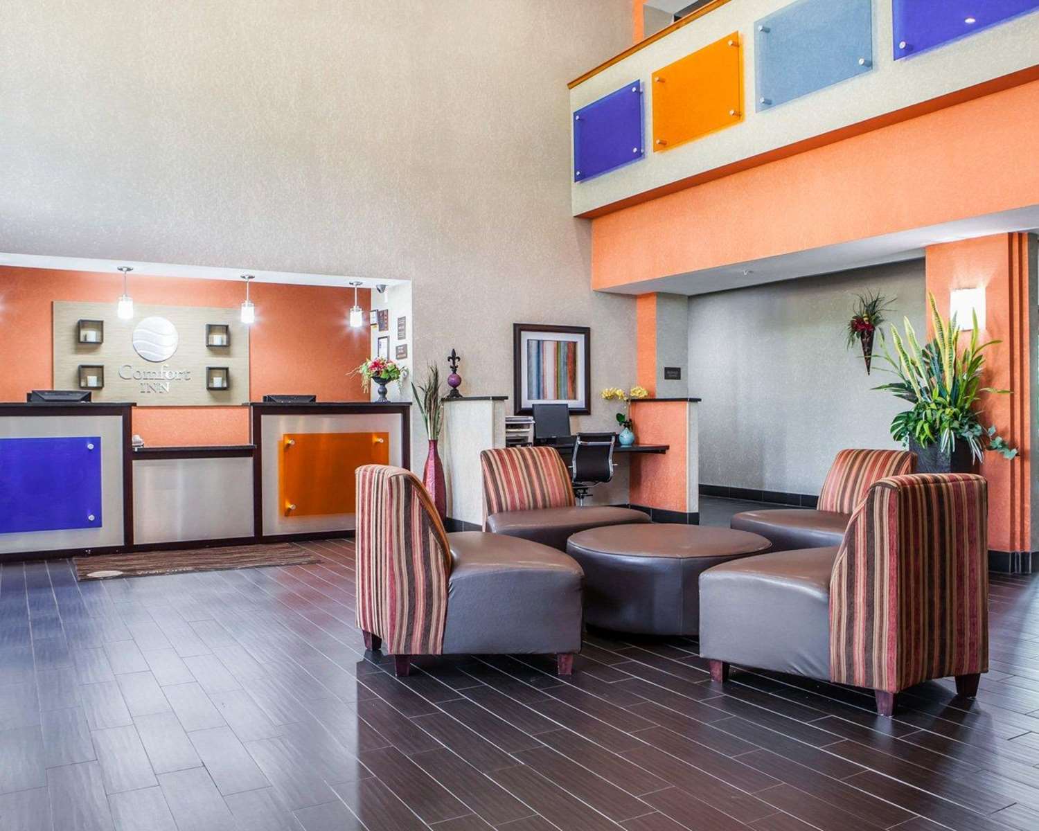 Comfort Inn Lees Summit @ Hwy 50 & Hwy 291 9/15
