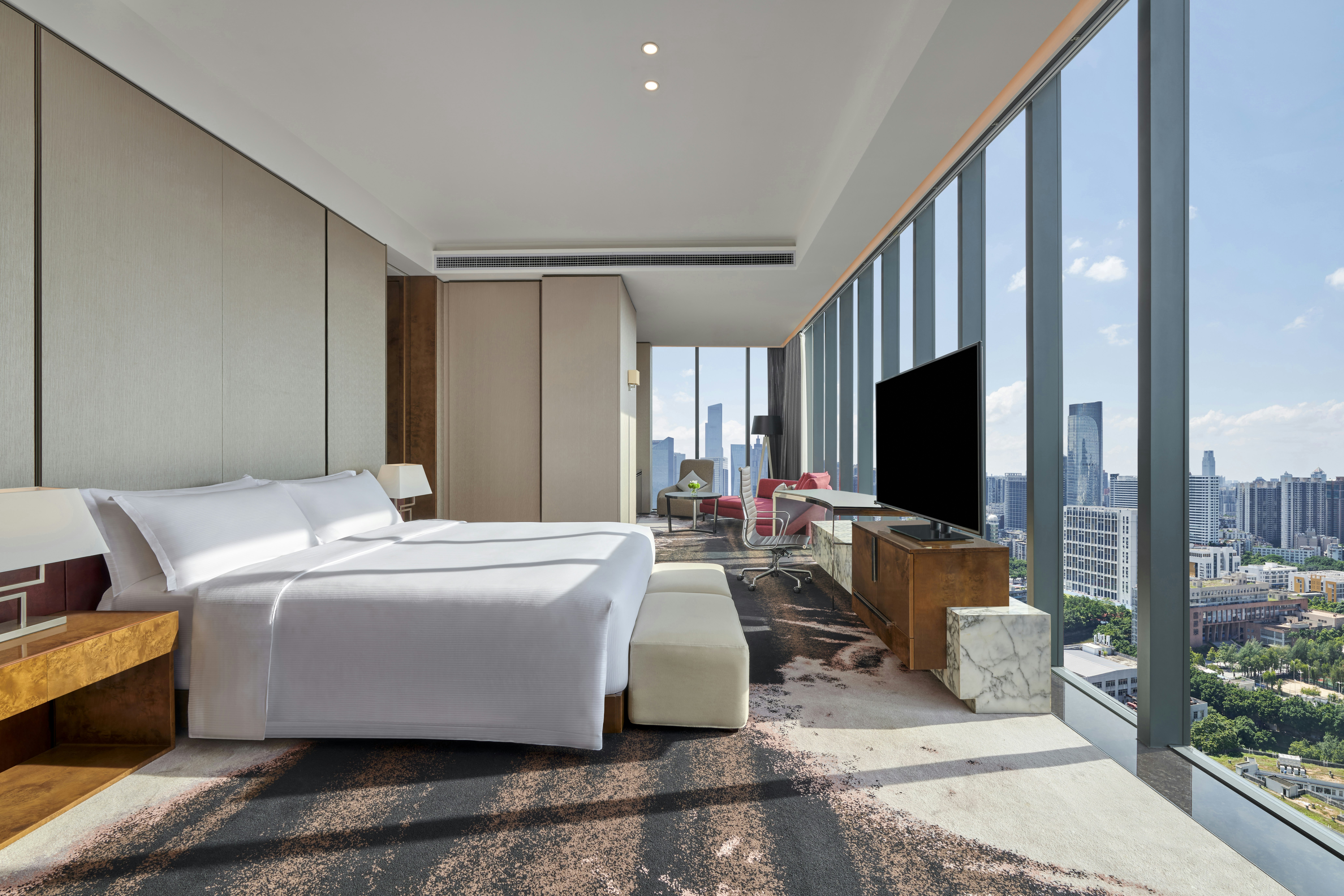 Junior Suite, Corner