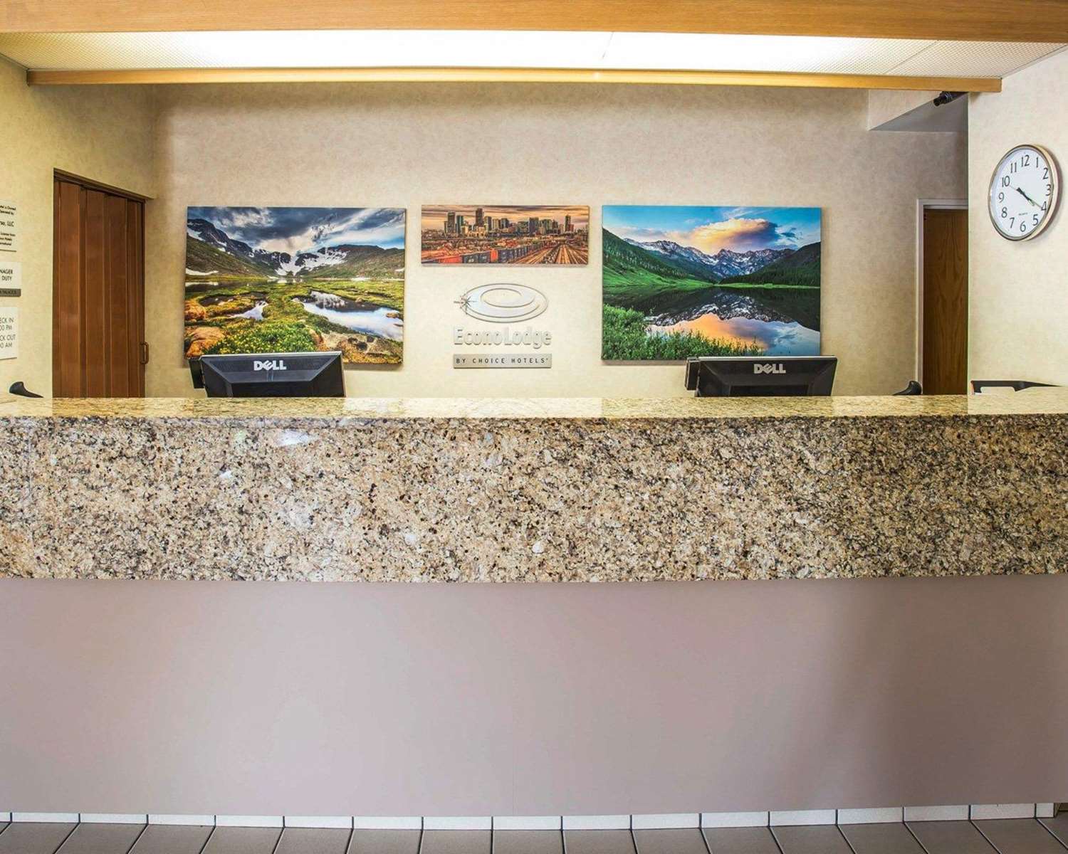 Econo Lodge Denver International Airport 7/37