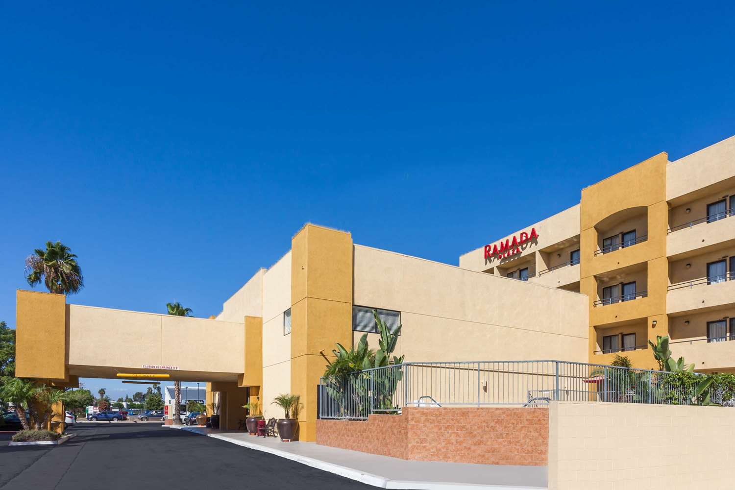 Ramada Plaza By Wyndham Garden Grove/Anaheim South 43/43
