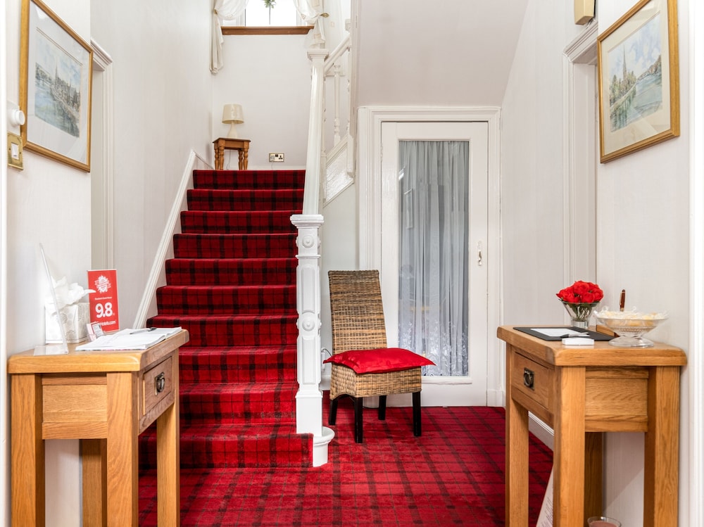 Rosebank Guest House 2/50