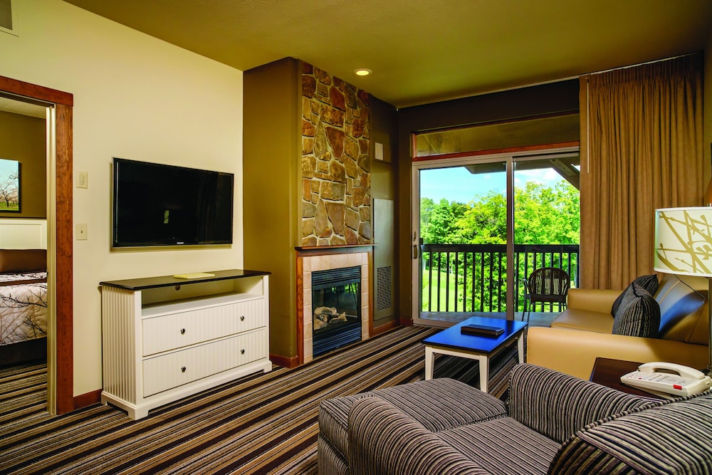 The Lodge at Cedar River Shanty Creek Resort 6/23