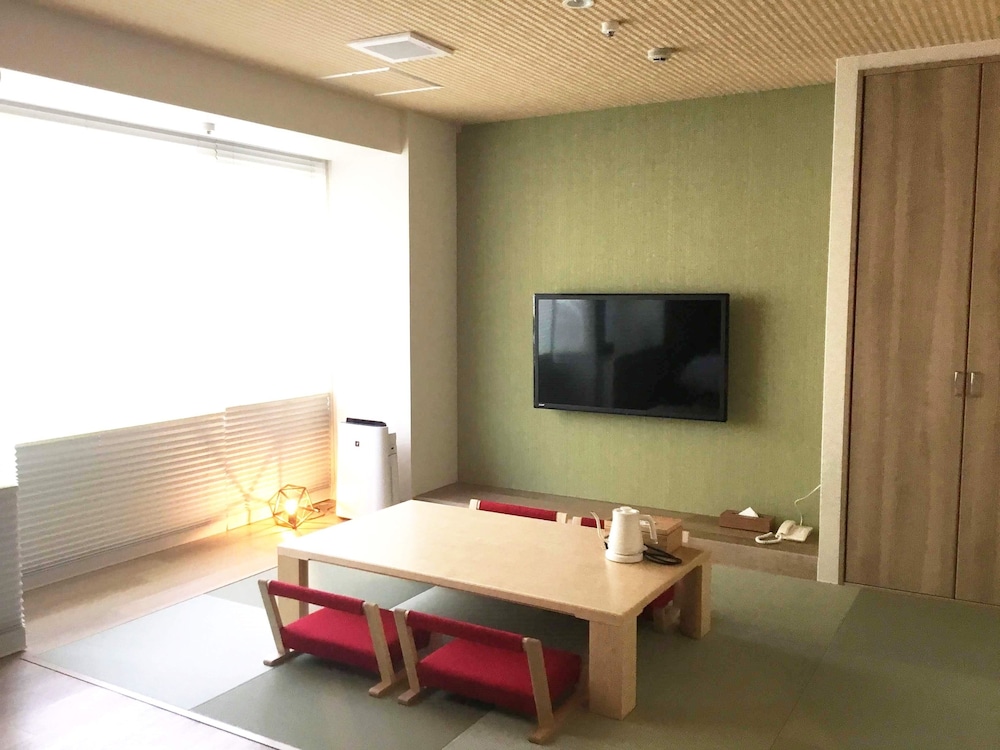 Kyoto Central Inn 24/26