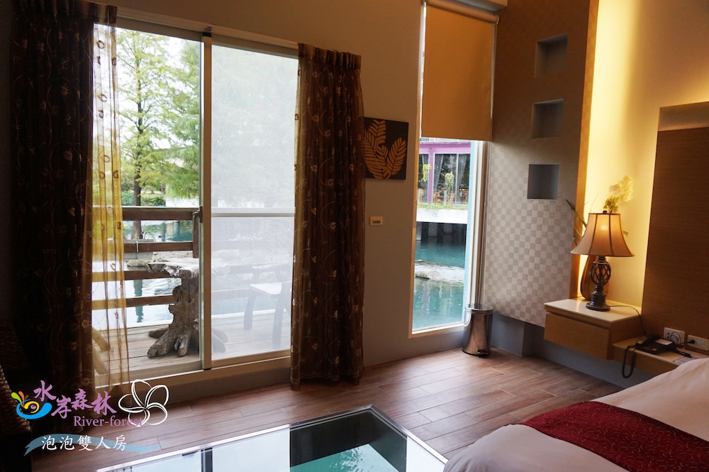 River Forest Resort Hotel 42/76