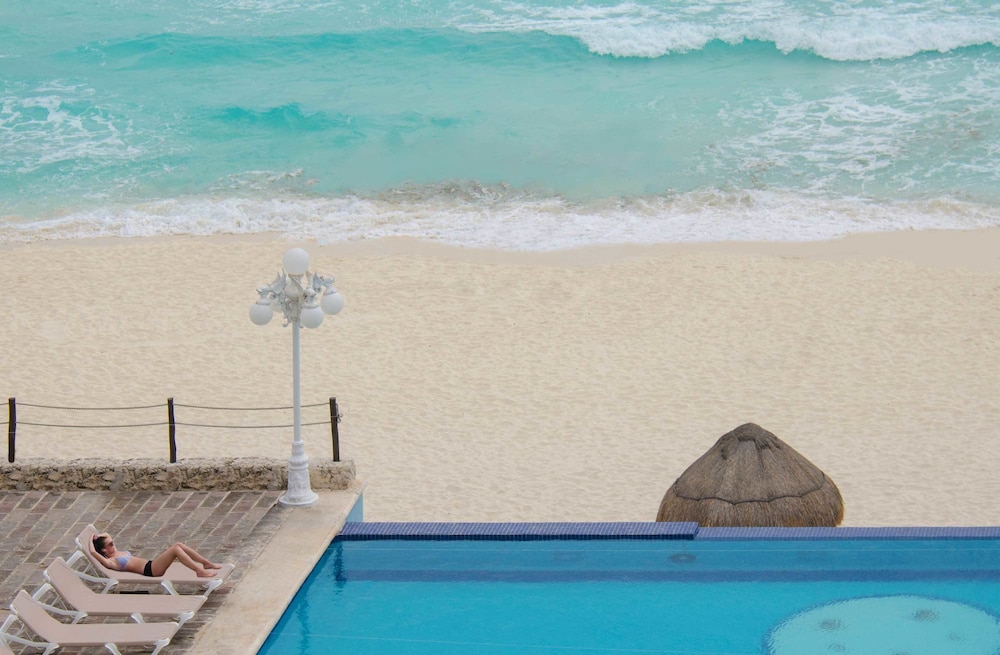 Bsea Cancun Plaza Hotel 63/69
