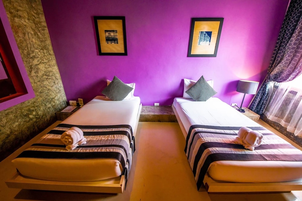 The B Ranong Trend Hotel 25/70