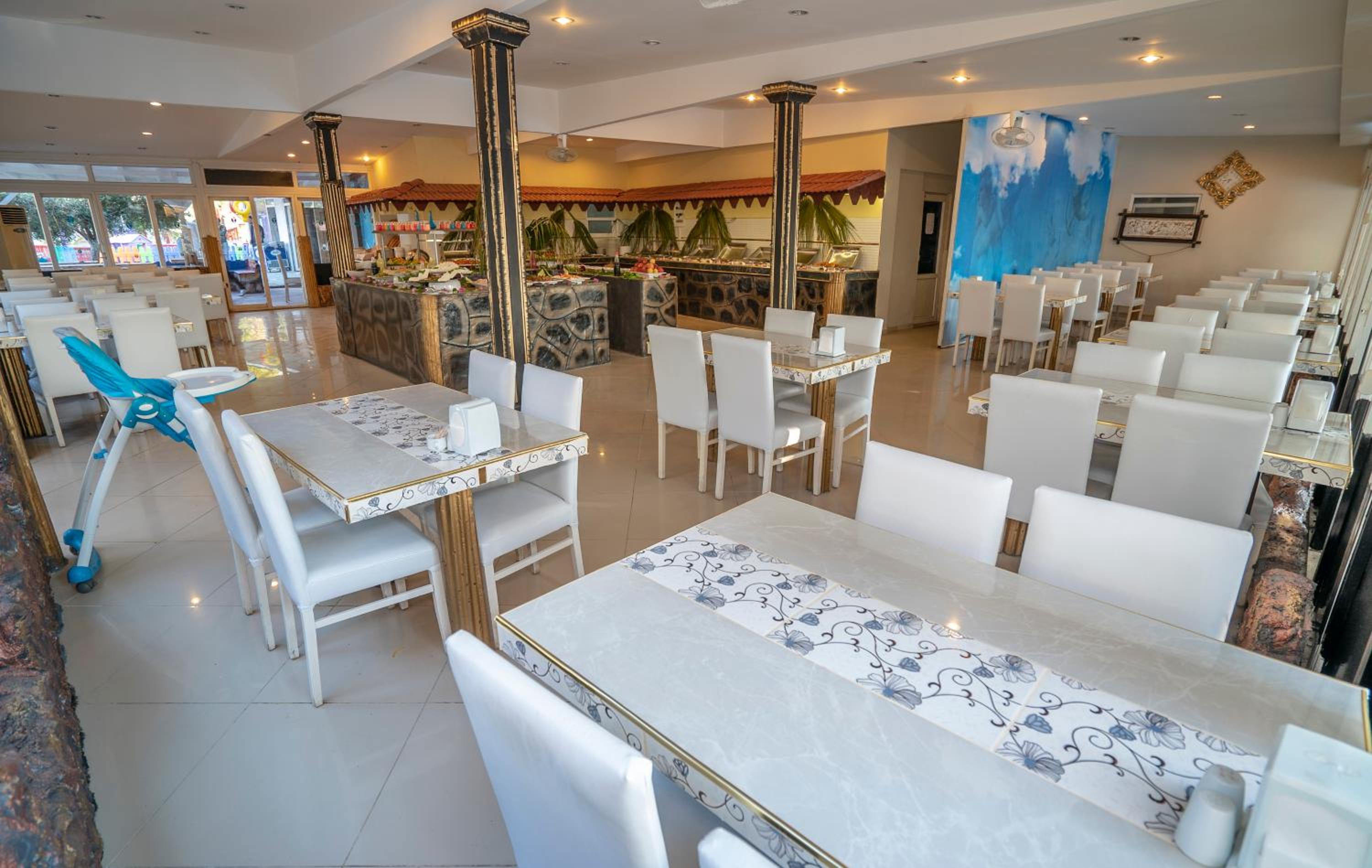 Aperion Beach Hotel 36/46
