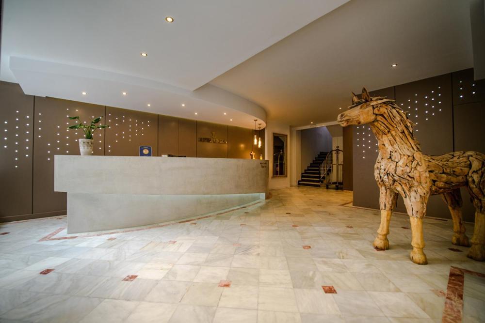 BEST WESTERN LINGOS HOTEL 5/55