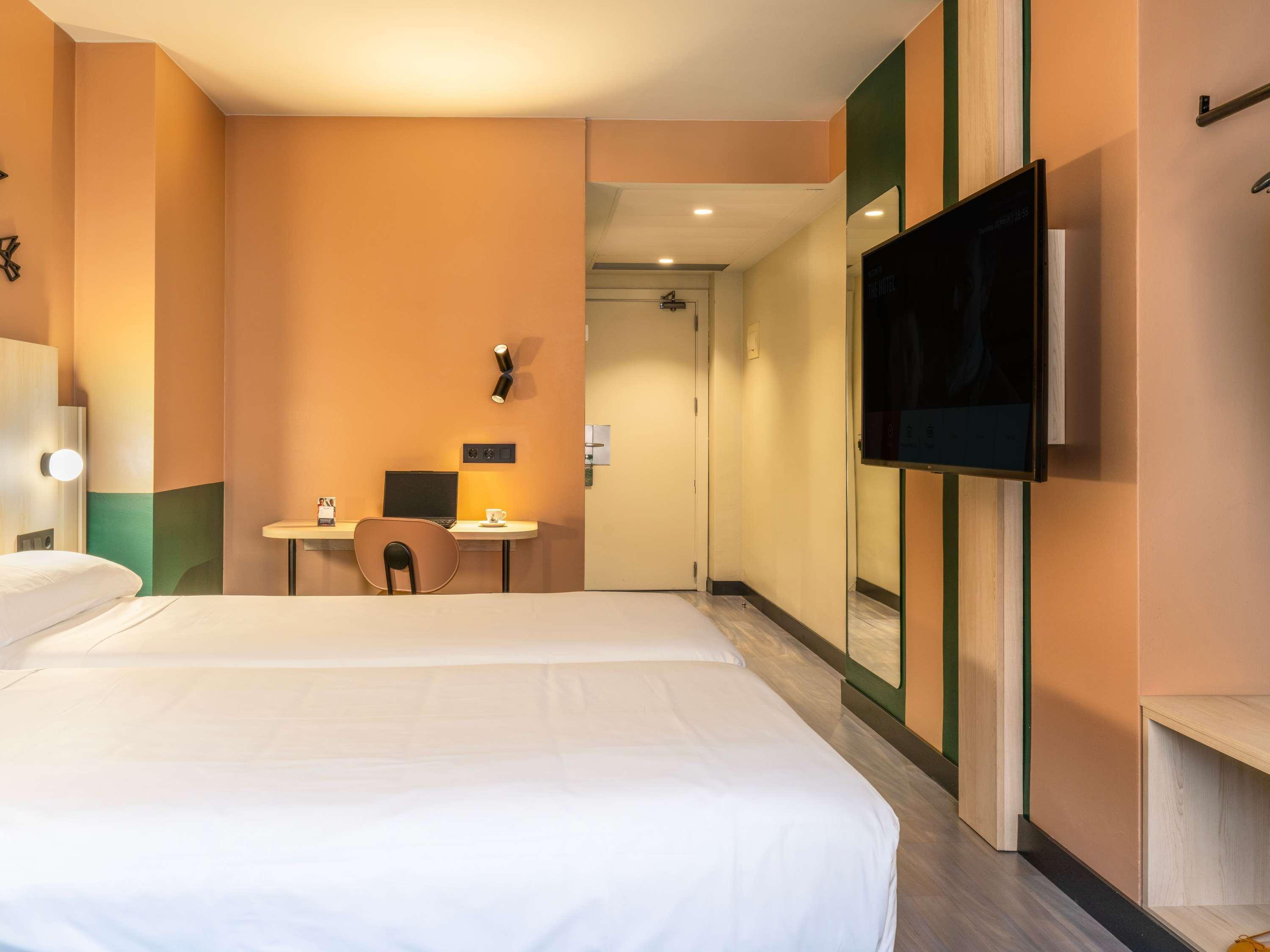 STANDARD, TWIN BEDS