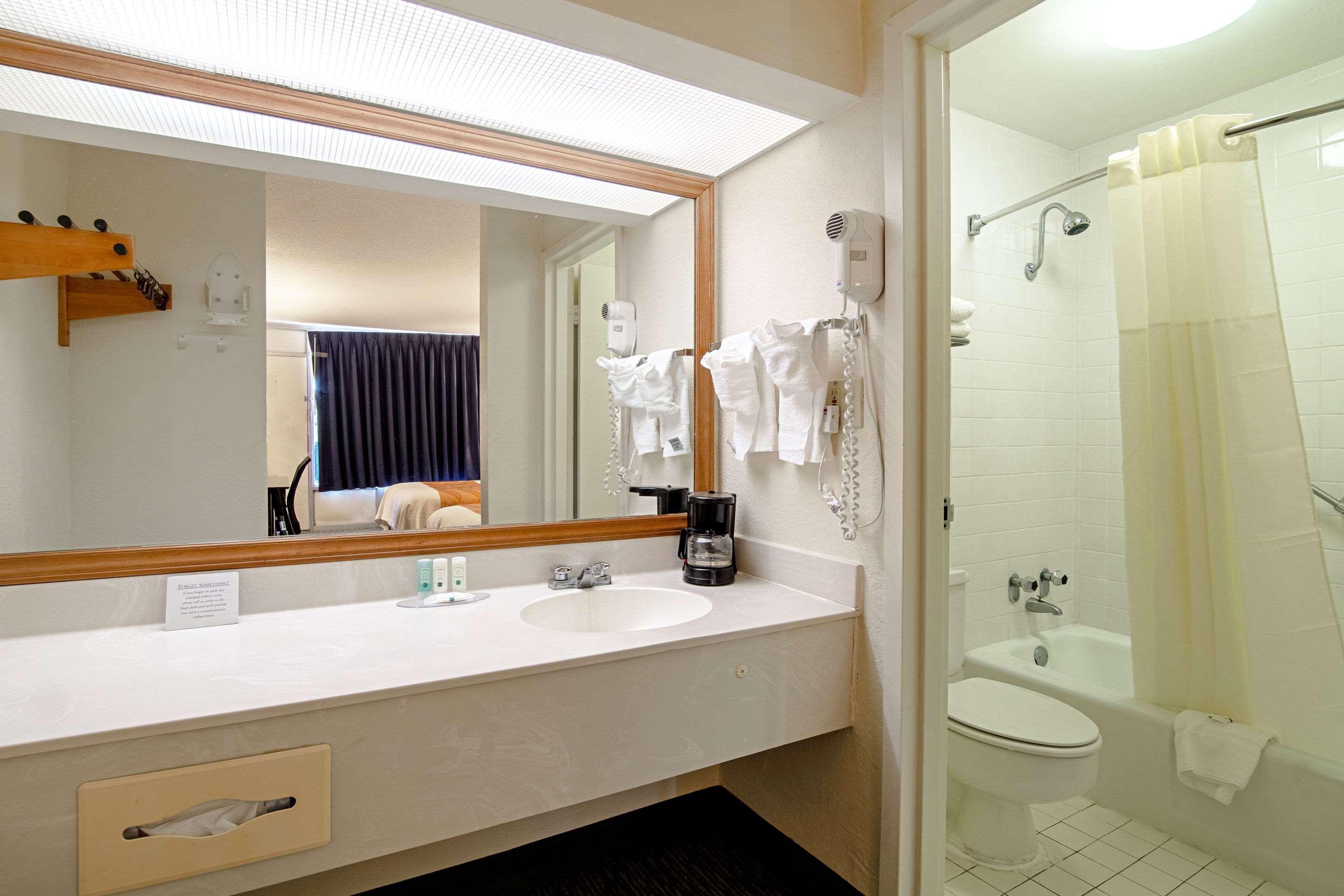 Quality Inn 28/28