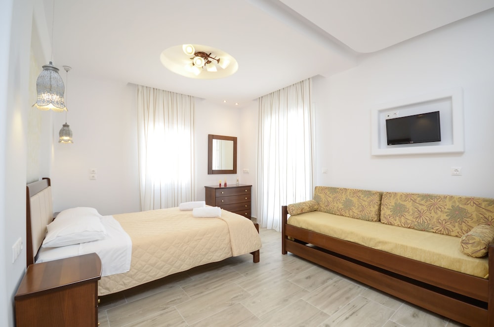 Sun Beach Hotel 27/59