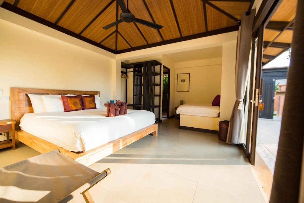 2 BEDROOMS, VILLA, PRIVATE POOL
