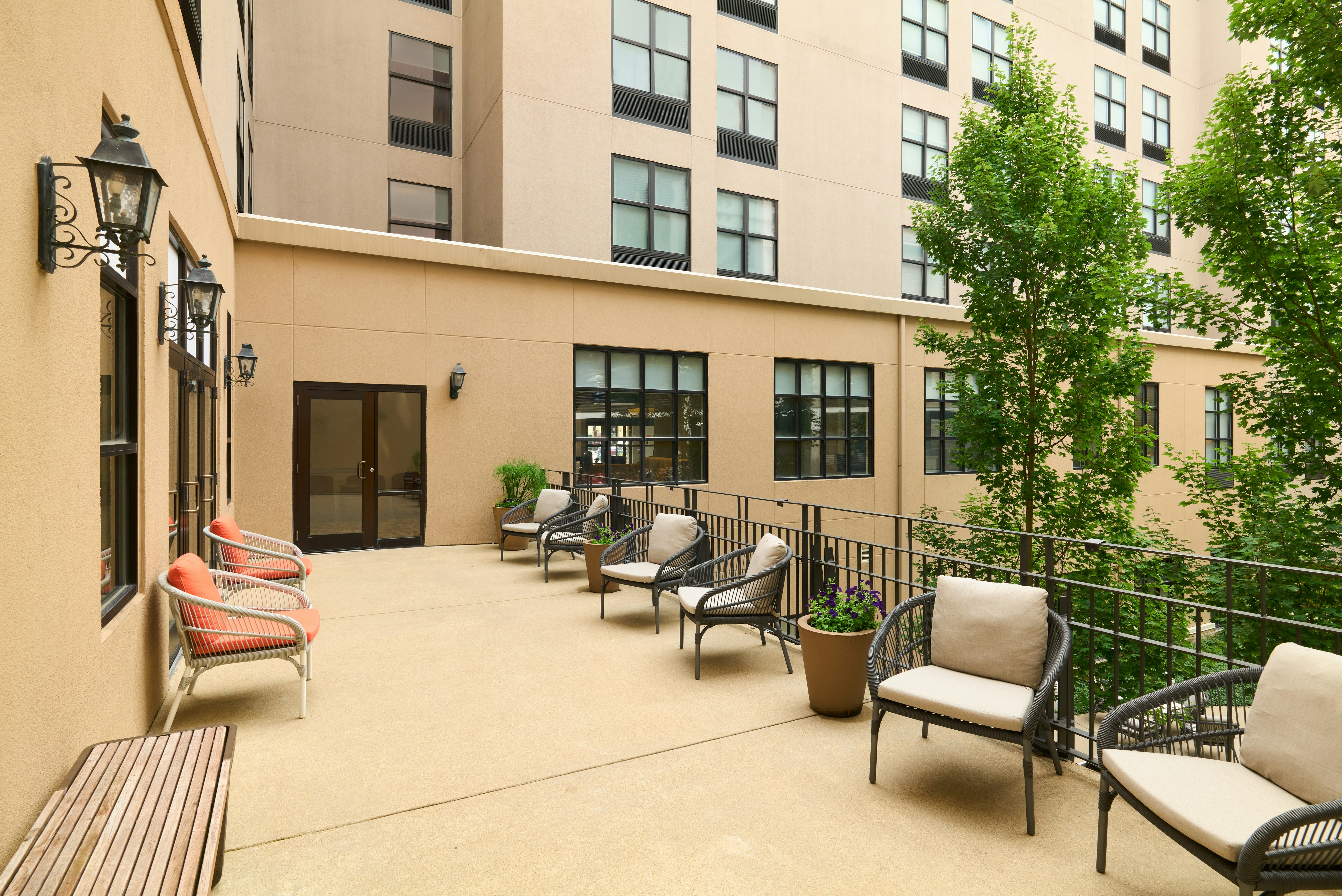 Hilton Garden Inn Bloomington, IN 76/78