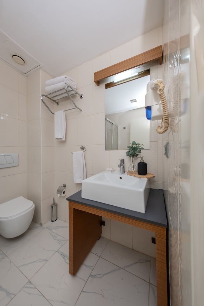 Expo Park Hotel 38/39