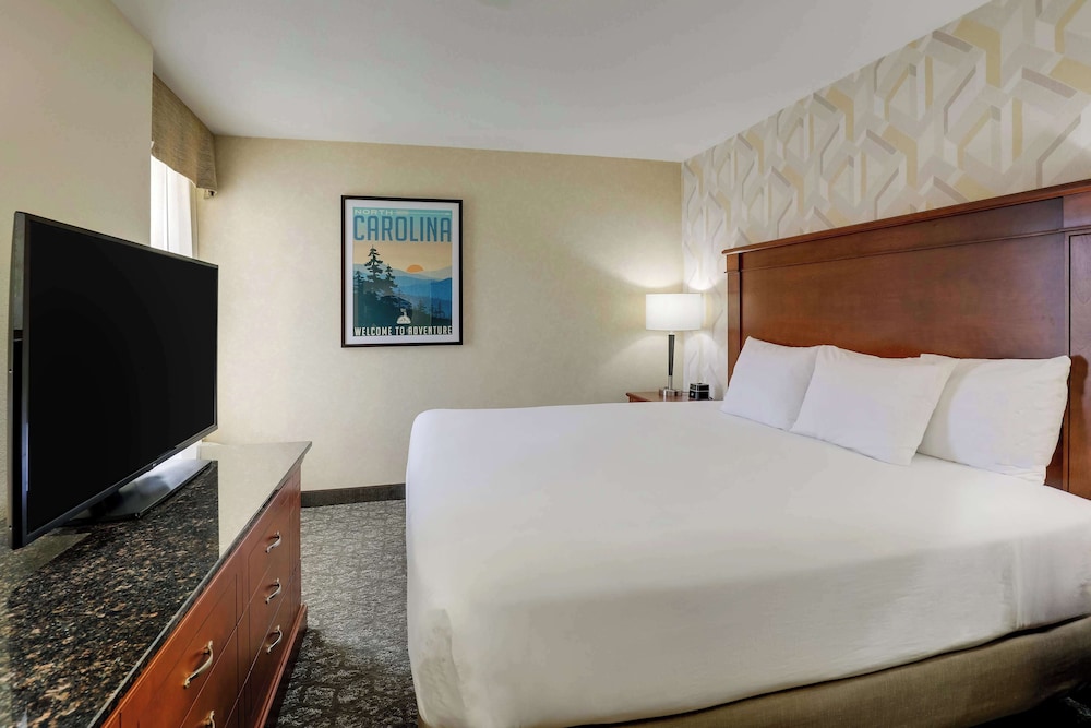 2 ROOMS, SUITE, KING BED, SOFA