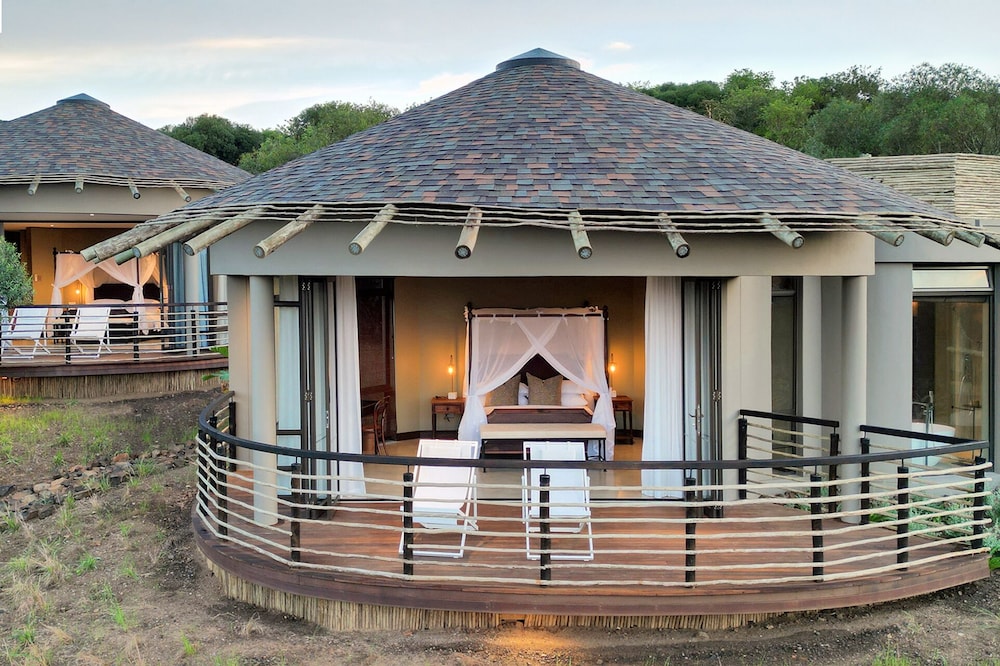 Jumeirah Thanda Safari 1/50