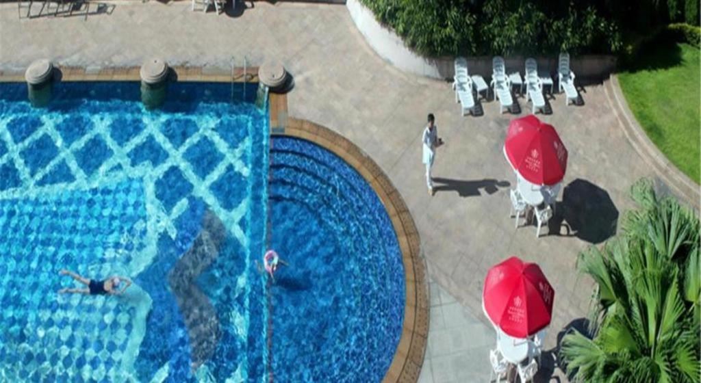 Regency Hotel Shantou 52/54