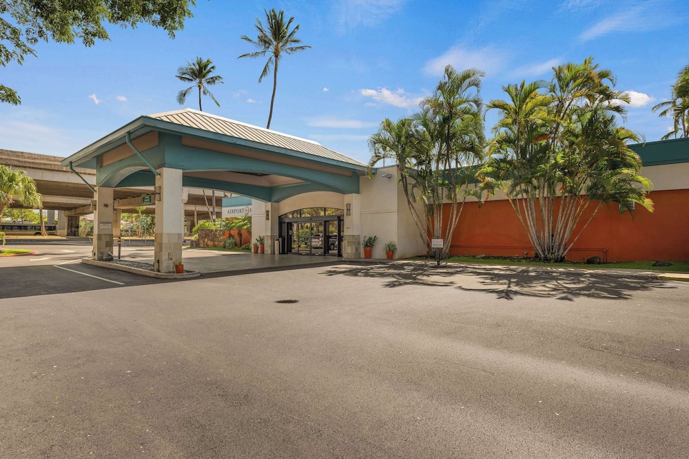 Airport Honolulu Hotel, Trademark Collection by Wyndham 57/63