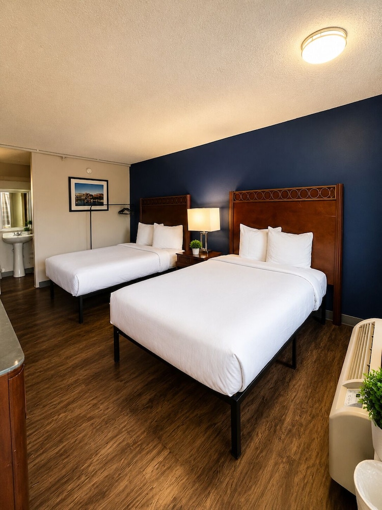 Hotel Cartersville, GA 21/50