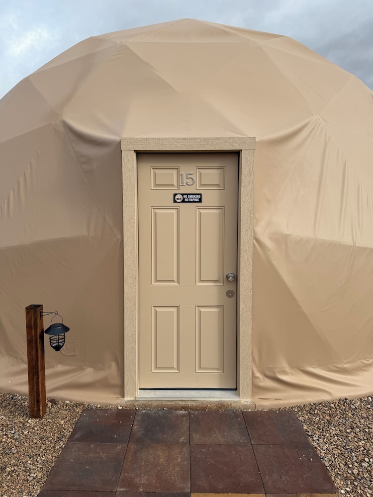 Bryce Glamp And Camp 25/56