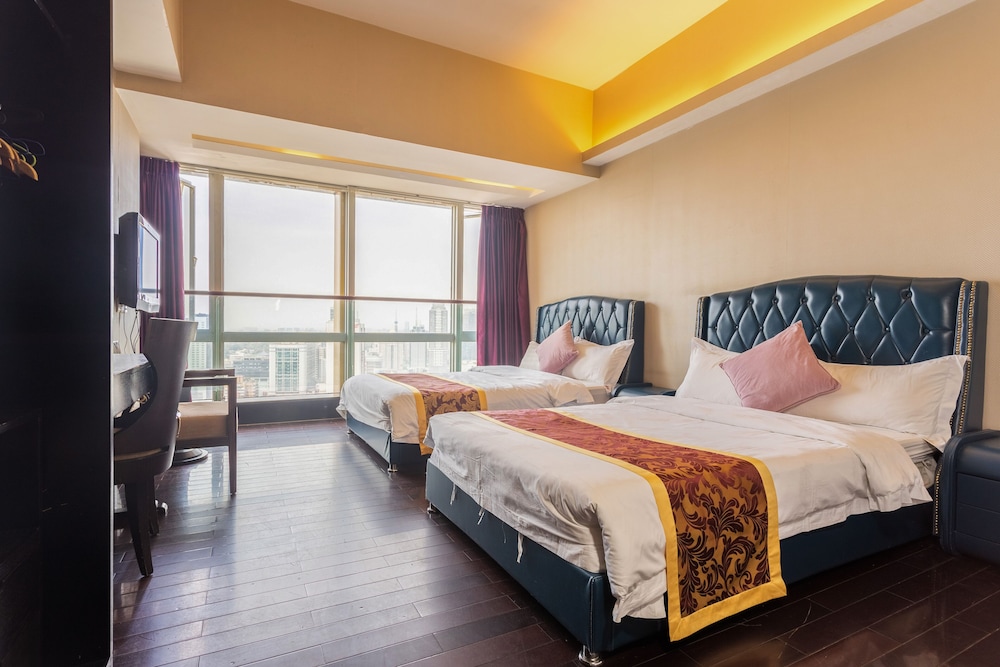 Sunny Private Apt Of Grand Continental 14/50