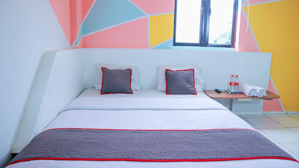 OYO 3728 Tunas Plaza Residence 9/24