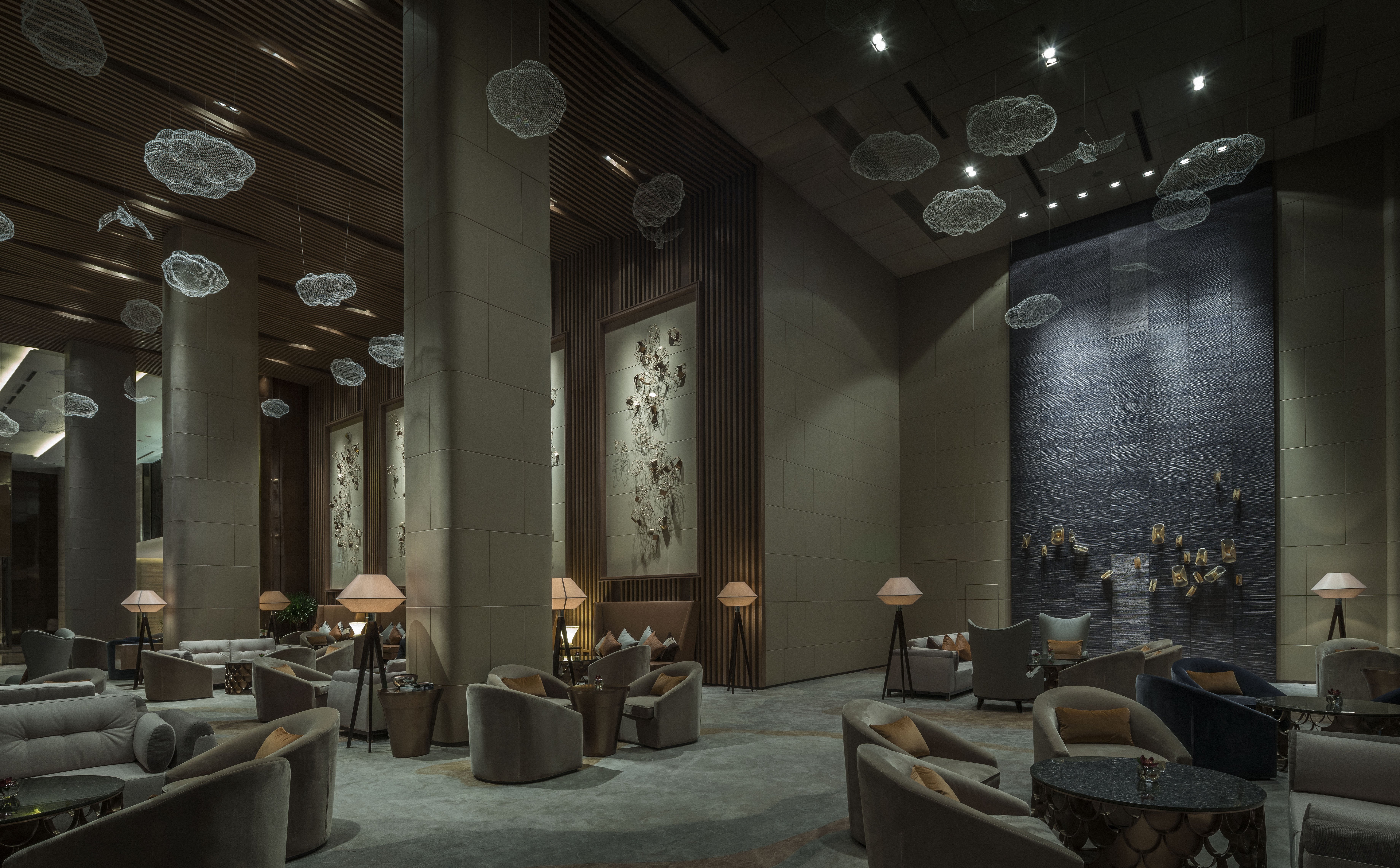 HUALUXE YANGJIANG CITY CENTER 50/79