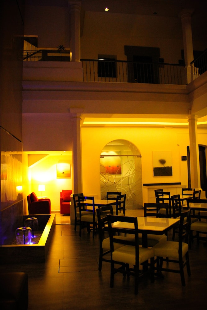 Hotel Abu 53/63