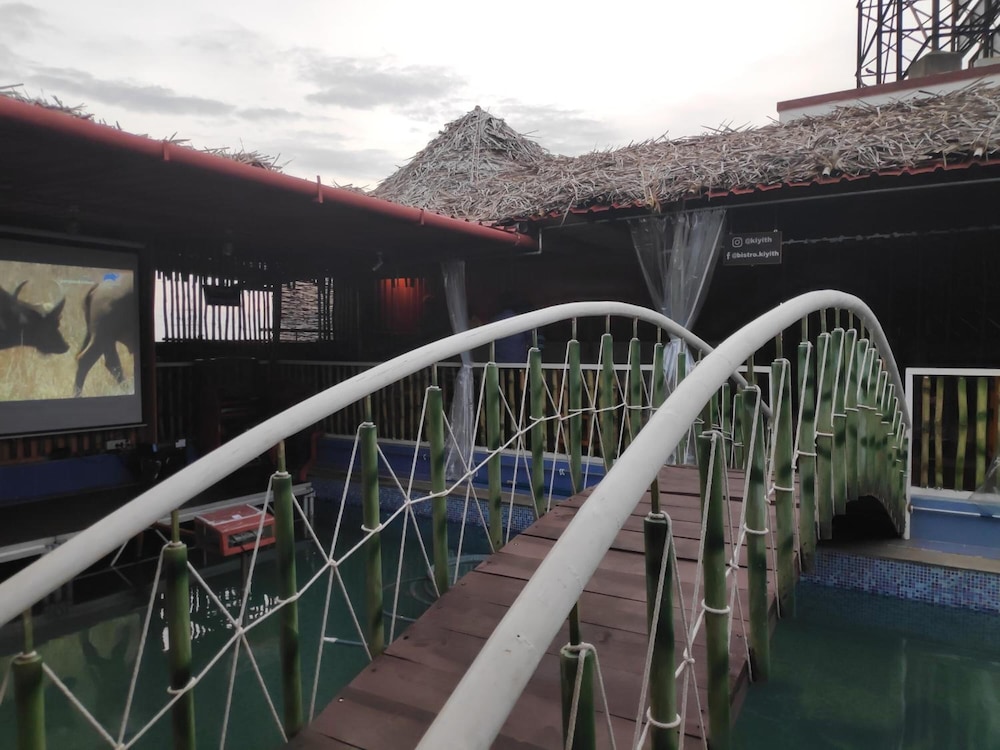 Hotel Vassi Palaze 4/32