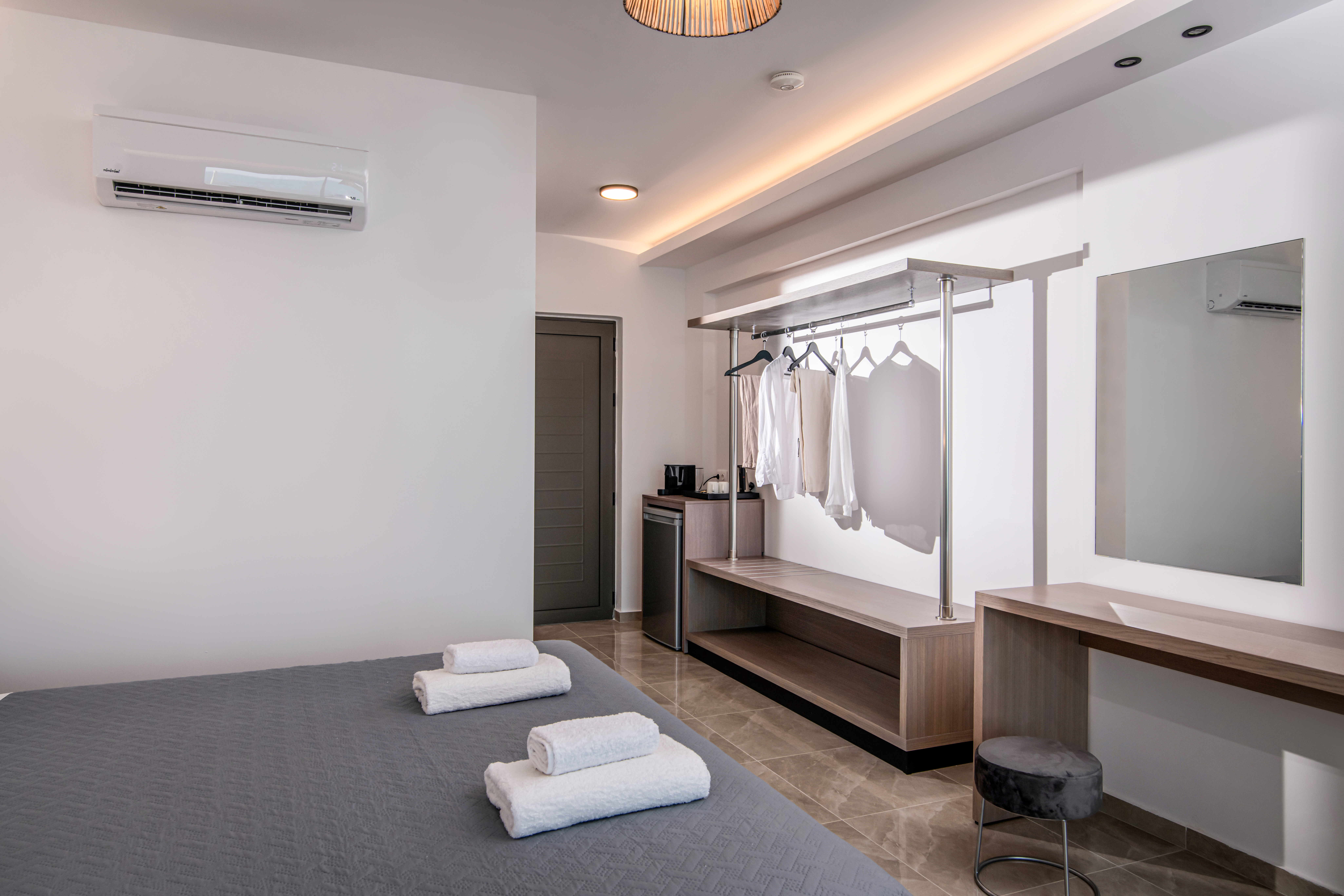 جناح جونيور بجاكوزي، Ebenus Suites (Adults Only) by Checkin 2/2