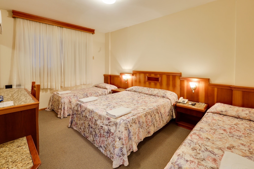 Hotel San Isidro 10/40