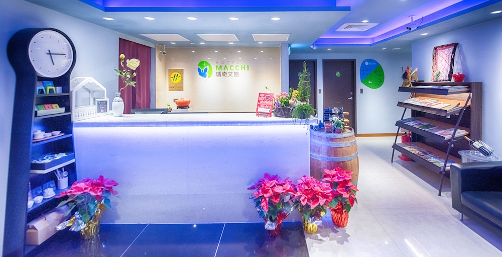 Macchi Hotel 4/38