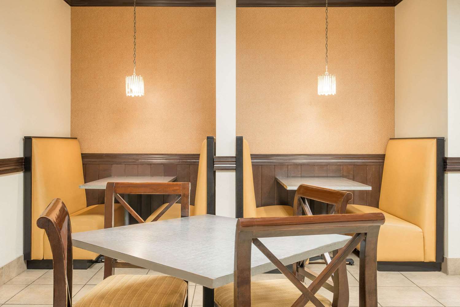 Hawthorn Suites by Wyndham Lubbock 68/92