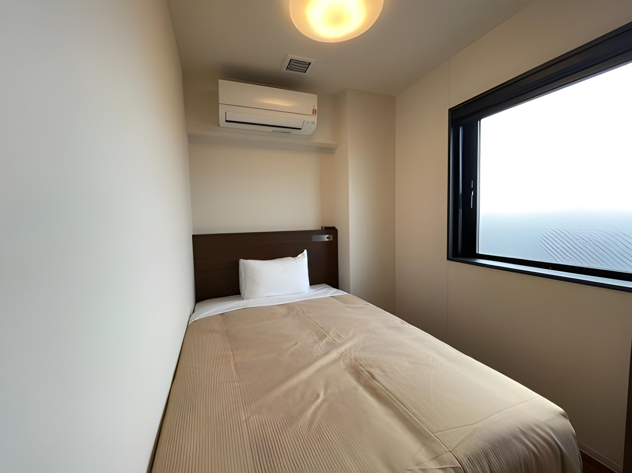 Semi Room, Luxury, Semi Double Bed