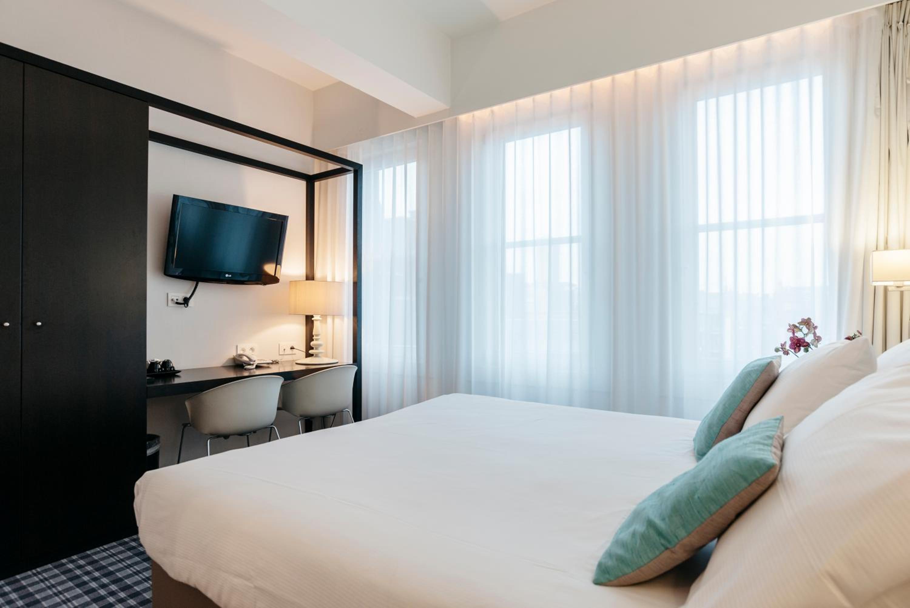 غرفة ديلوكس بسرير مزدوج أو سريرين منفصلين، Leopold Hotel Ostend 2/10
