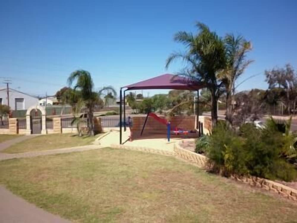 The New Whyalla Hotel 31/33