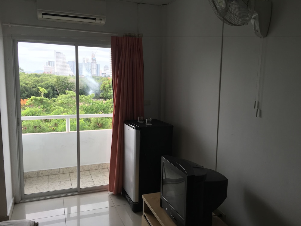Jomtien Hostel 45/68