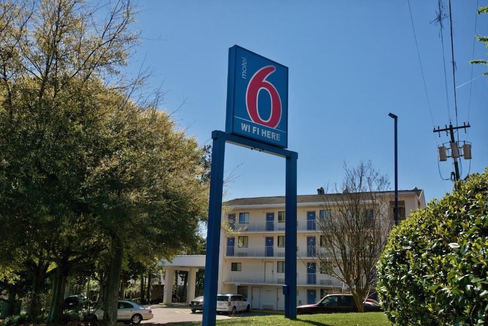 Loyalty Inn Tallahassee 3/48
