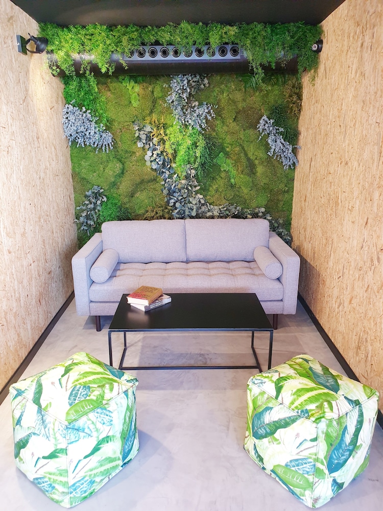 MB Hostels Premium Eco Adult Only 17/38