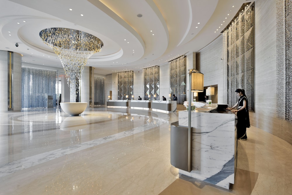 Jw Marriott Hotel Mumbai Sahar 6/40